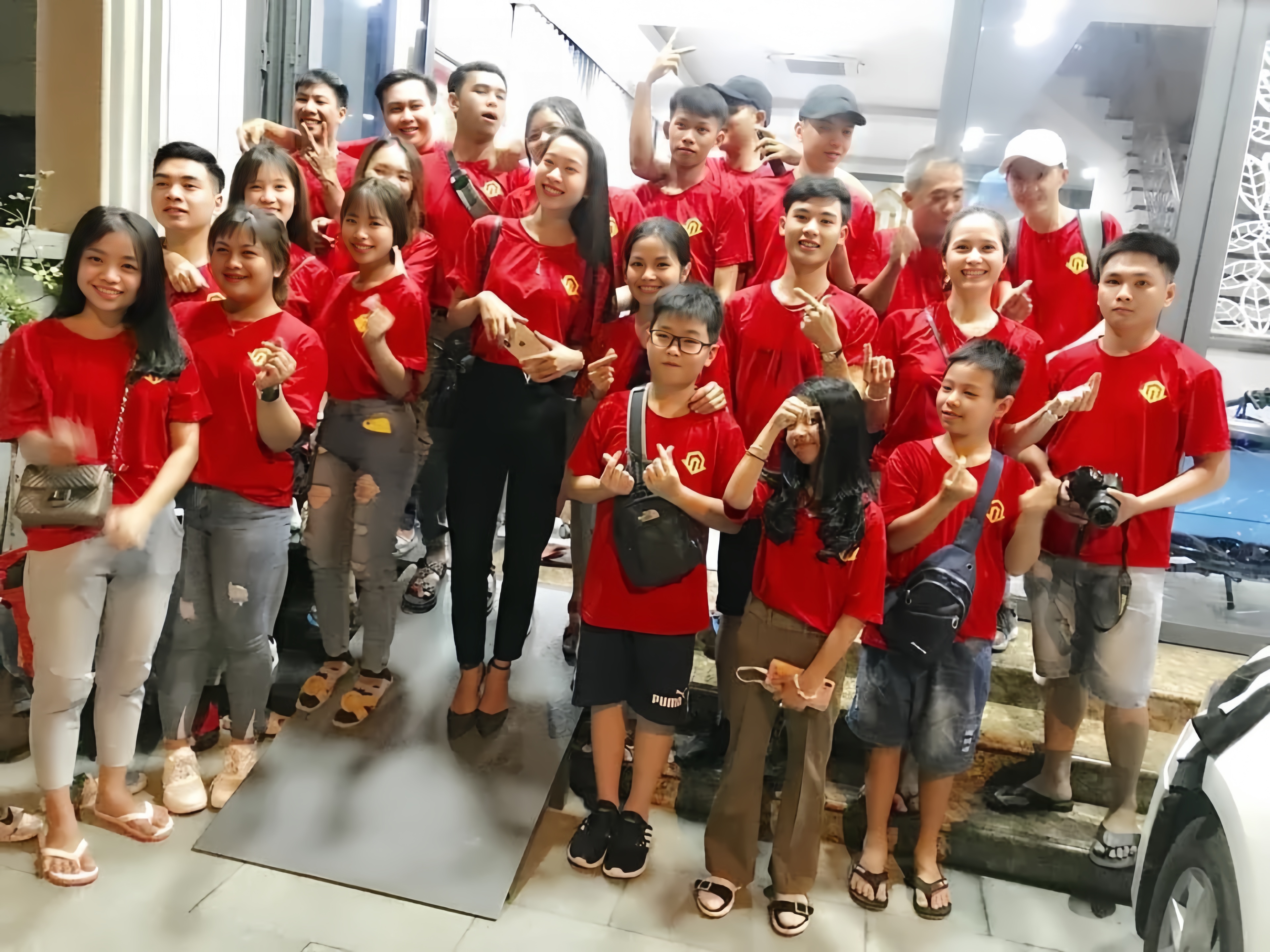 Nhân sự công ty - Công Ty TNHH MTV Địa ốc Và Xây Dựng Hoàn Mỹ